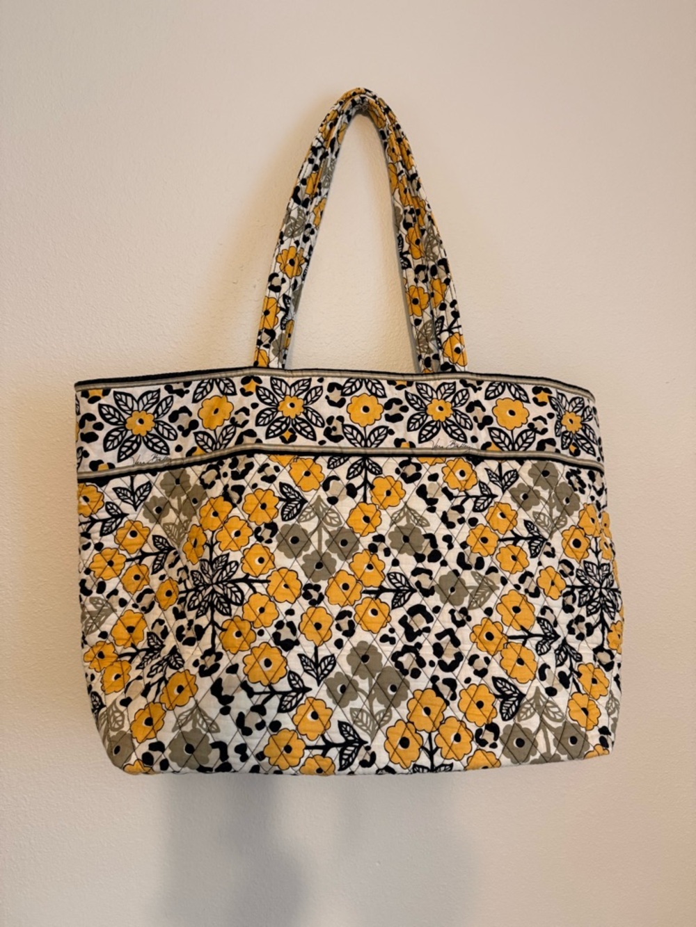 Vera Bradley tote in “go wild” print